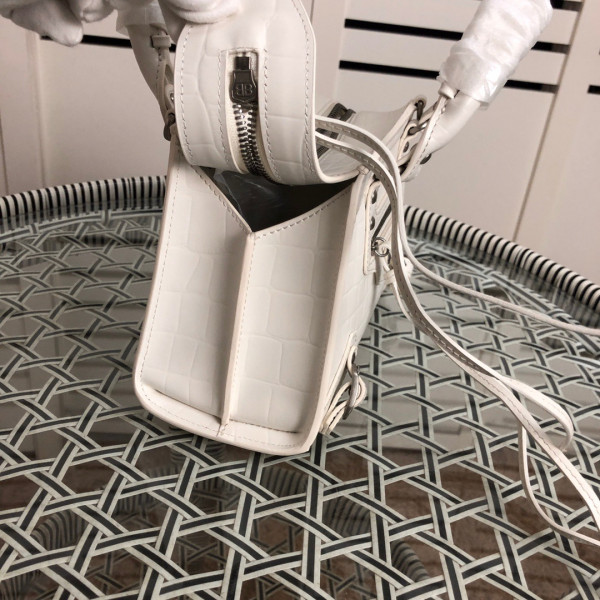 Ba*len*cia*ga neo classic mini top handle bag