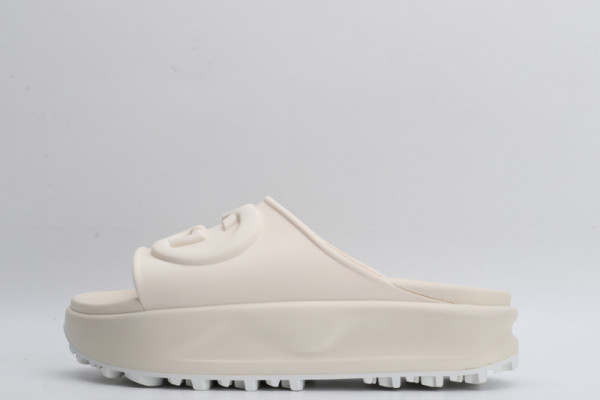 G*u*i slide with interlocking g