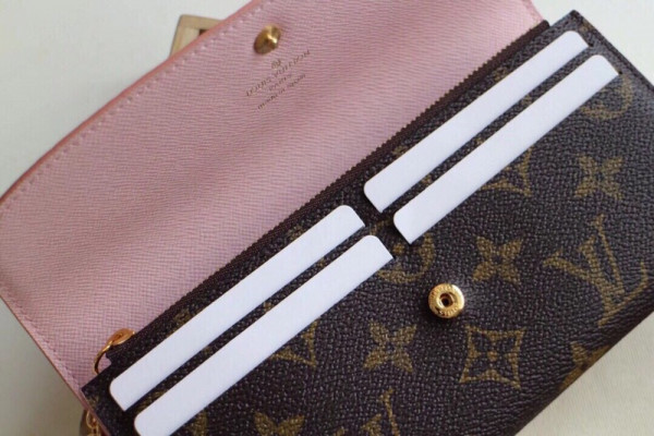 l0*is V*t0n emilie wallet