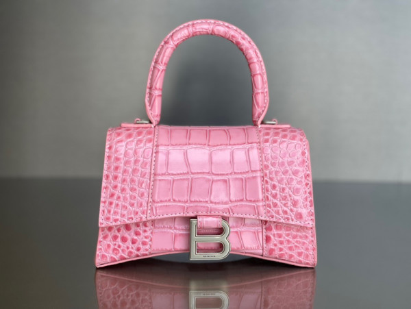 Ba*len*cia*ga hourglass