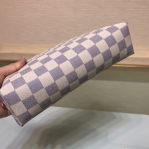 l0*is V*t0n cosmetic pouch gm