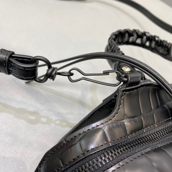 Ba*len*cia*ga neo classic nano top handle bag