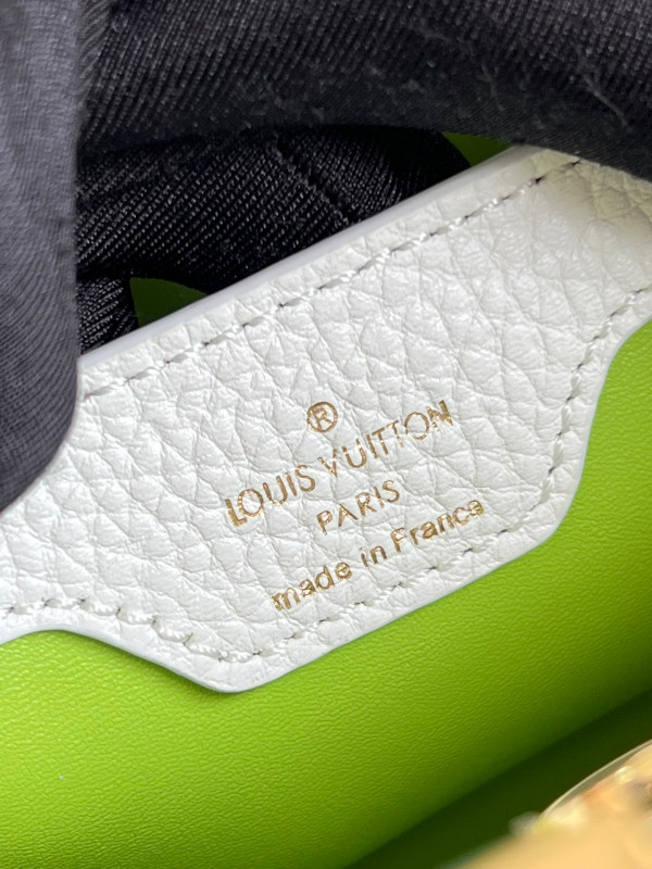 l0*is V*t0n capucines bb