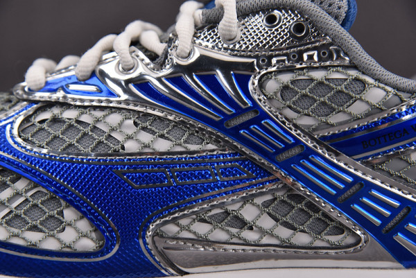 bo*te*ga Ve*ne*ta sneakers