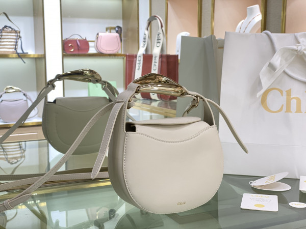 CHLOÉ KISS SMALL PURSE