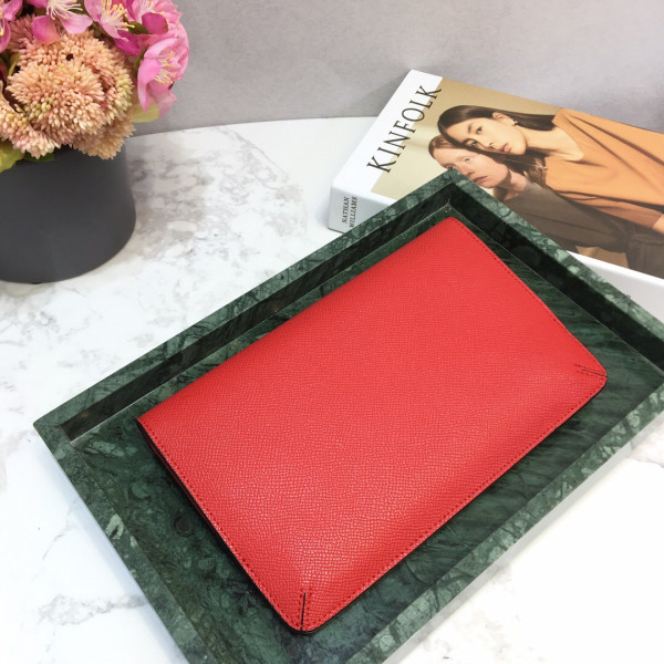 VALENTINO GARAVANI VSLING GRAINY CLUTCH