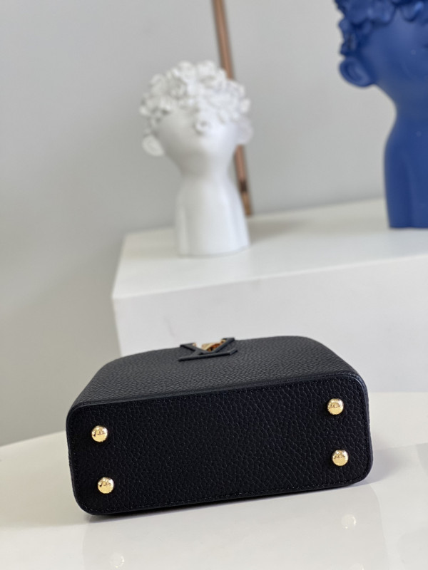 l0*is V*t0n capucines mini