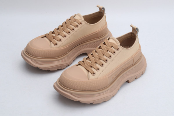 ale*d*r M*Q*en tread slick lace up