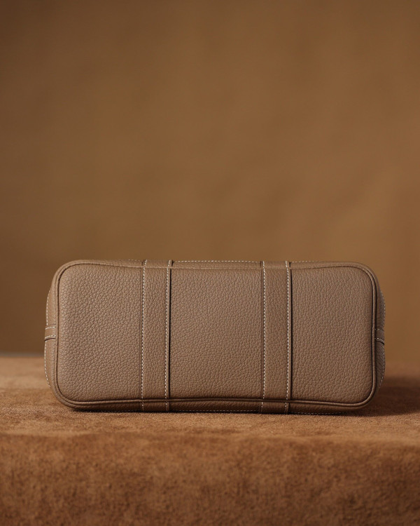 H**mes garden party 30