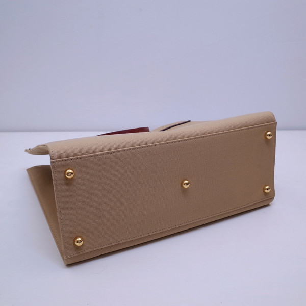 F**di medium sunshine