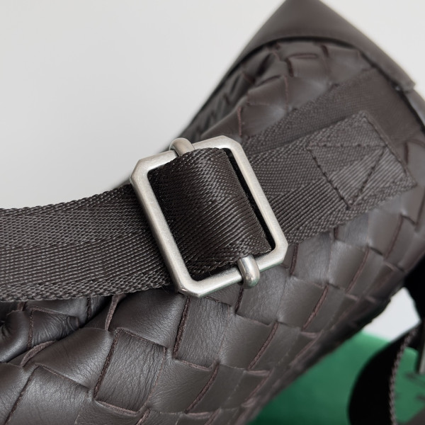 bo*te*ga Ve*ne*ta small intrecciato backpack