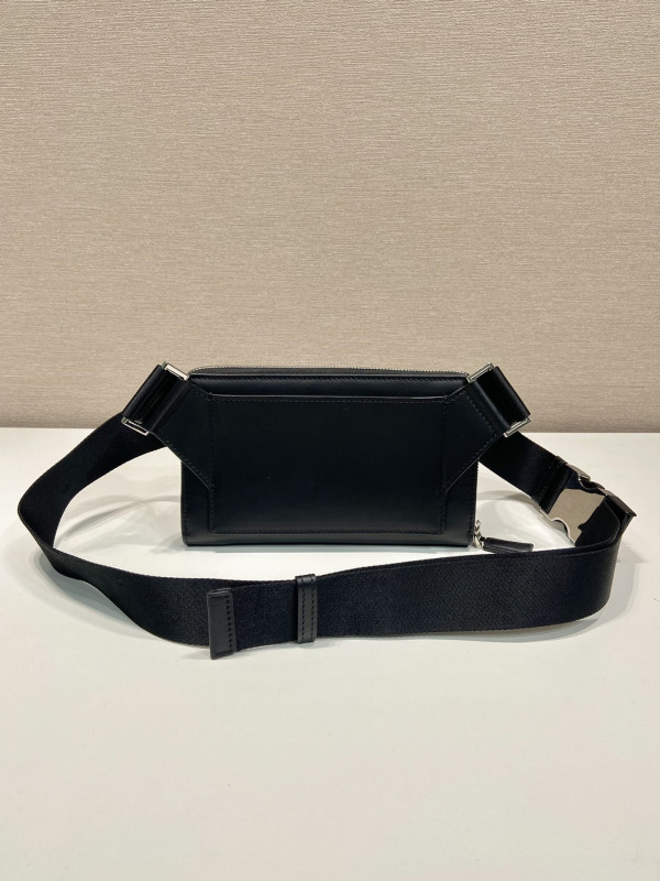 Pra*a leather belt bag