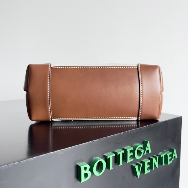 bo*te*ga Ve*ne*ta small  andiamo-25*22*10.5cm