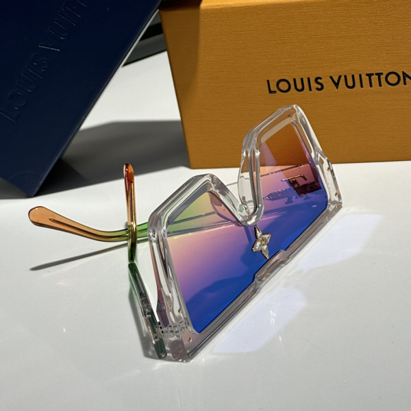 louvis V*t0n sunglasses