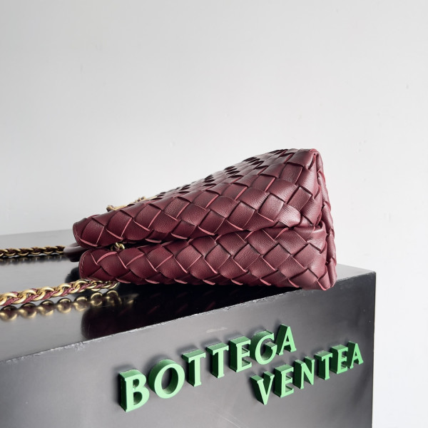 bo*te*ga Ve*ne*ta small andiamo chain-25*22*10.5cm