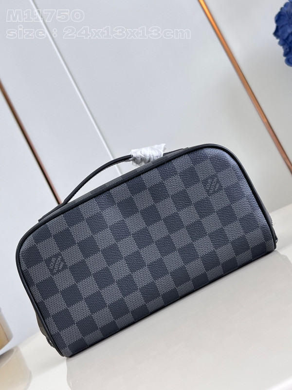 l0*is V*t0n toiletry bag-24*13*13cm