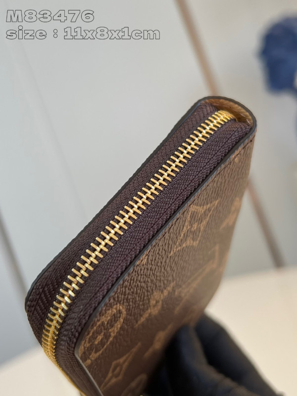 l0*is V*t0n noa compact wallet-11*8.5*1.5cm