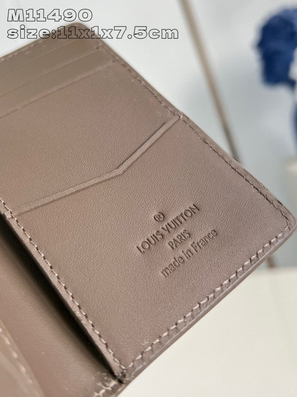 l0*is V*t0n pocket organizer-7.5*11.1*1 cm