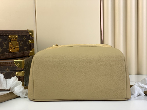 l0*is V*t0n ooutdoor backpack-44&19*31cm