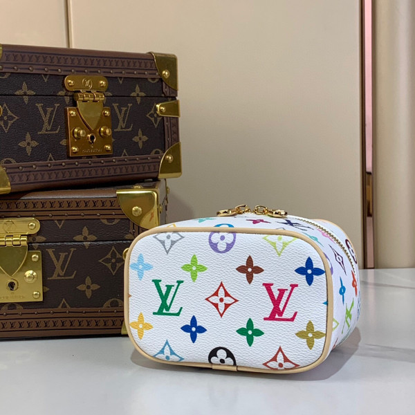 l0*is V*t0n tm nice nano