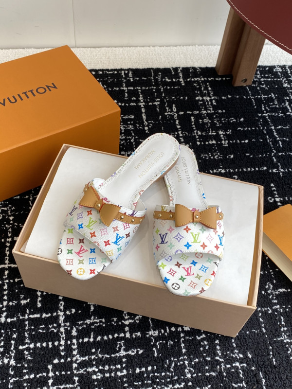 l0*is V*t0n slippers