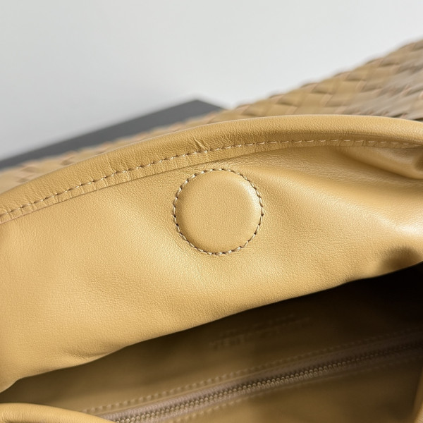 bo*te*ga Ve*ne*ta hop-46*21*10cm