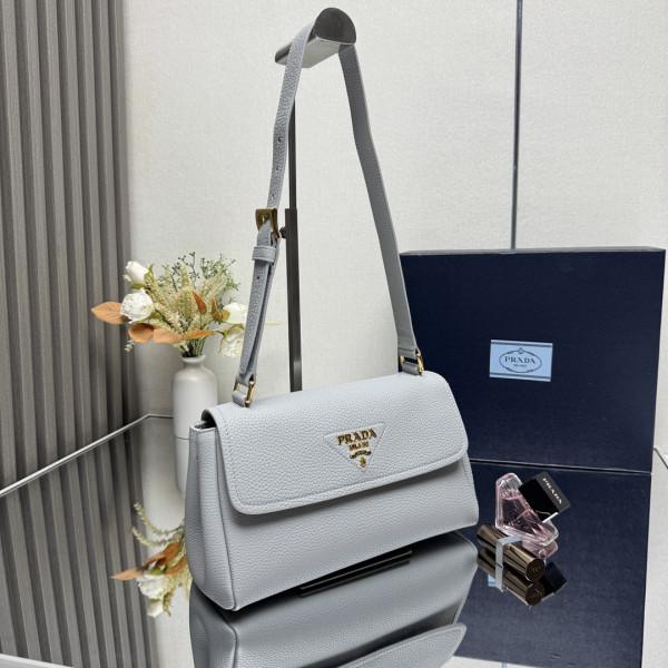 Pra*a small leather shoulder bag-26*14*9.5cm