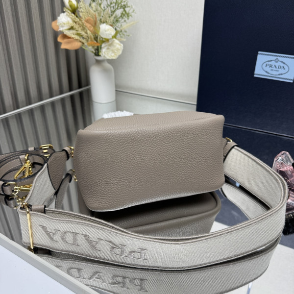 Pra*a leather mini handbag-18*19.5*9cm