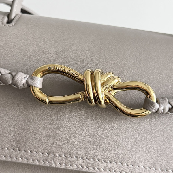 bo*te*ga Ve*ne*ta small ciao ciao- 26*19*10.5cm