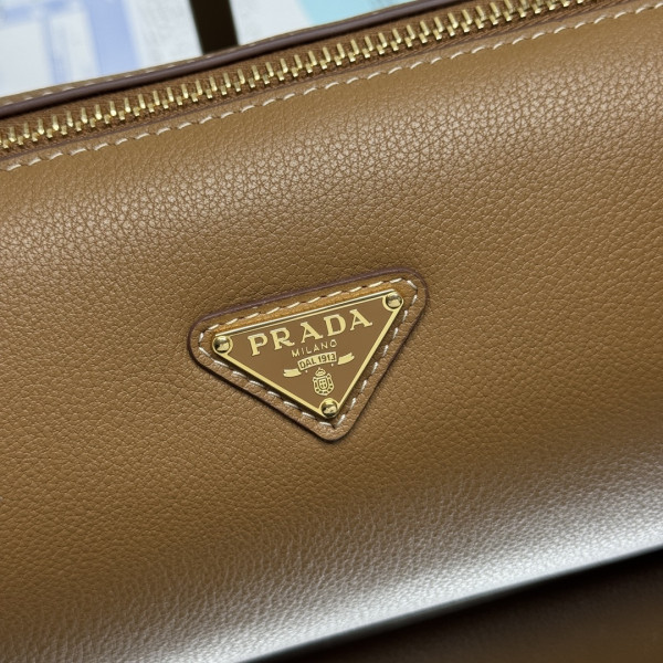 Pra*a leather pouch - 22*9*7.5cm